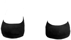 Court shoes